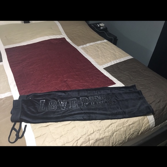 PINK Victoria's Secret Pants - Zipper Booty Pockets