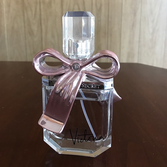 Victoria's Secret Victoria Perfume