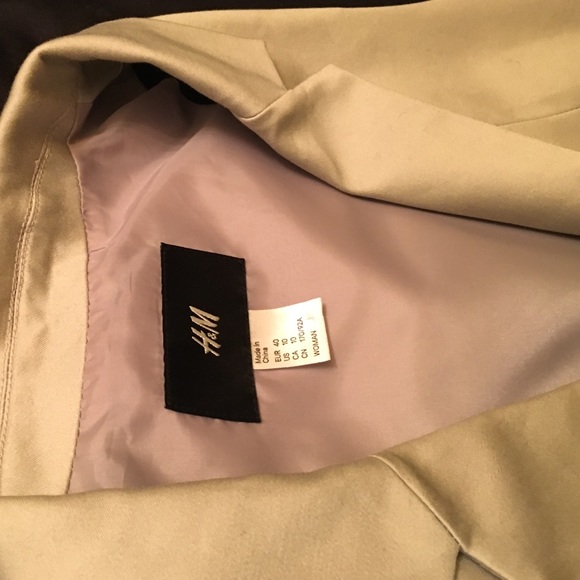 Cute H&M vest! - Picture 2 of 3