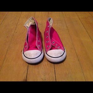 Pink hightop Converse size 8