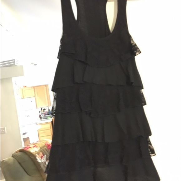 Black ruffled Tank
