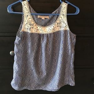 Loft crochet trim tank