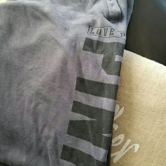 Boyfriend fit gray Victoria Secret sweats!