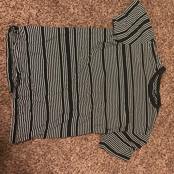 Black and white t-shirt