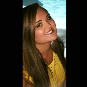 Meet your Posher, Chloe