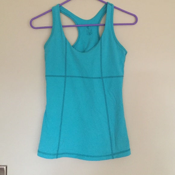 Rese yoga top