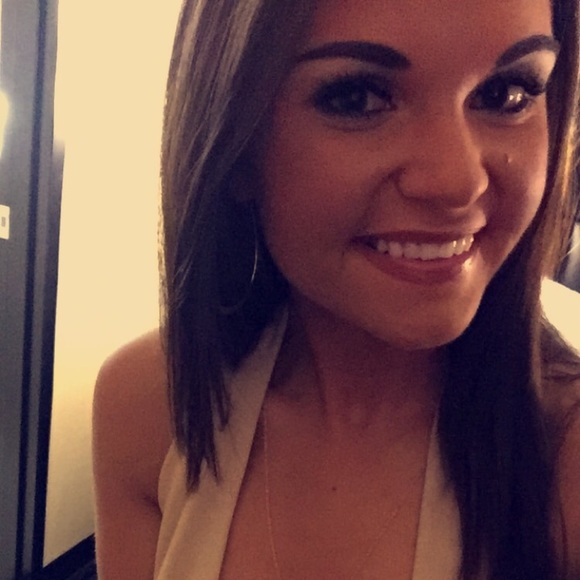 Meet your Posher, Deanna