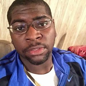 Meet your Posher, Aaron