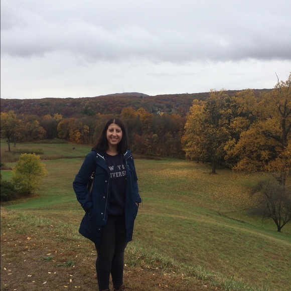 Meet your Posher, Eleftheria - Picture 2 of 2