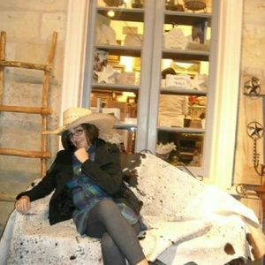 Meet your Posher, Diana