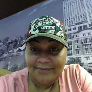 Meet your Posher, Annie