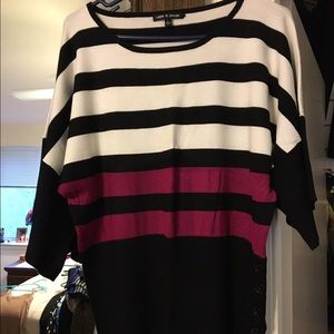 Striped sweater, short Sleeve