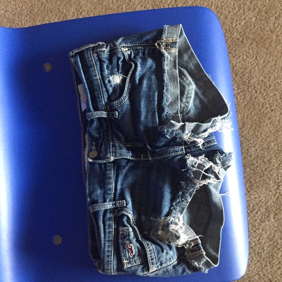 Hollister distressed shorts