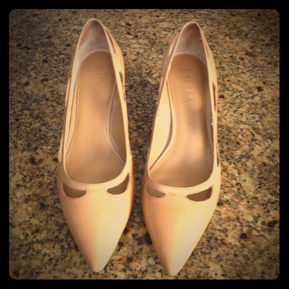 Ralph Laurent tan heels