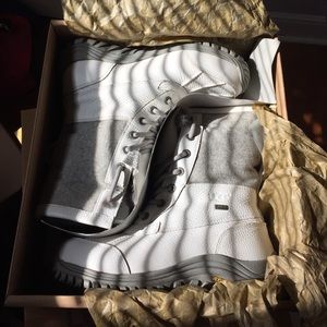 Ugg Tweed Cold Weather Boots