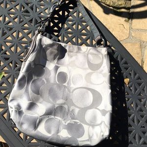 COACH SIGNATURE LOGO HOBO HANDBAG IN SILVER+GRAY