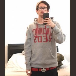 Meet your Posher, Sam