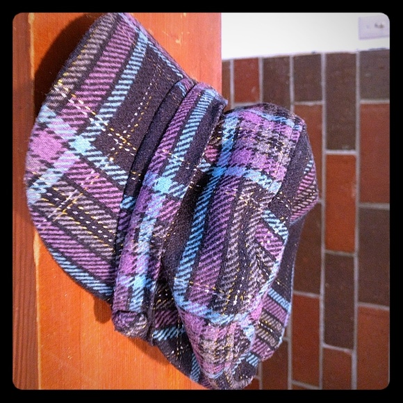 *Donated* Purple and blue plaid hat