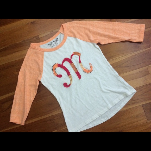 Girls. Miss Me Tee. Size M.