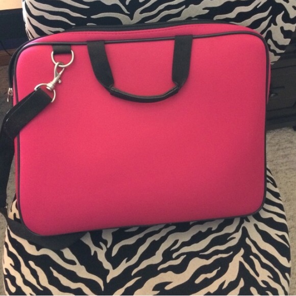 Pink Laptop Case - Picture 1 of 2