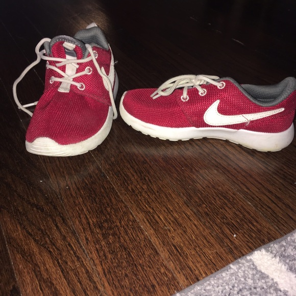 Nike roshe sz 12 little boys