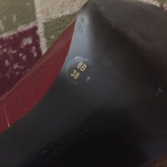 BCBG pumps - Picture 3 of 4