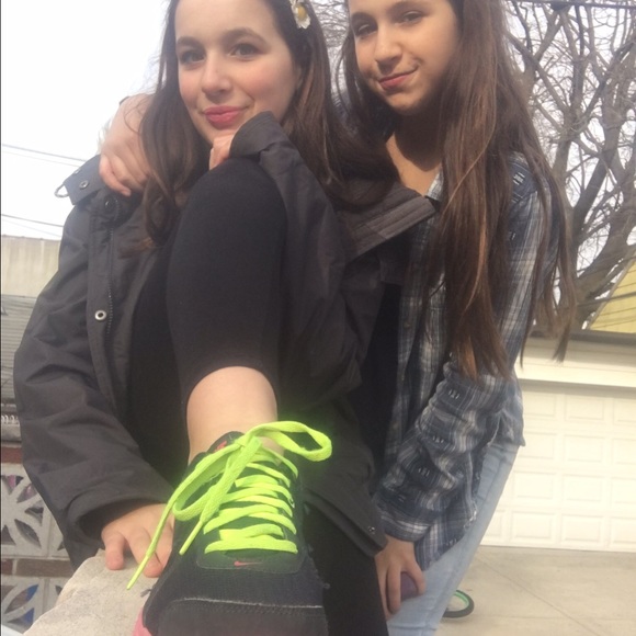 Meet your Posher, Hannah