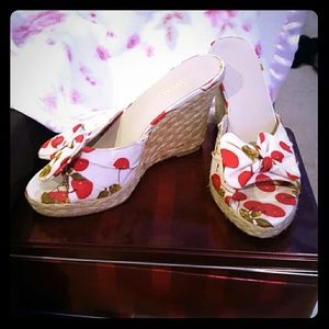 ❤❤Cherry On Top Platform Wedges - 6M