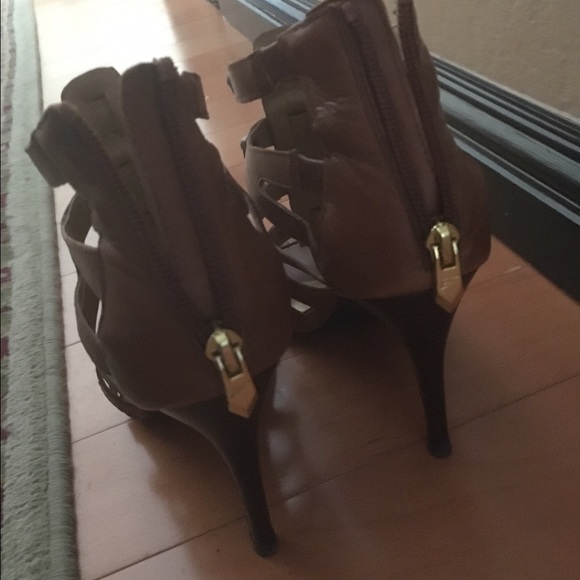 Sandals - Picture 2 of 3