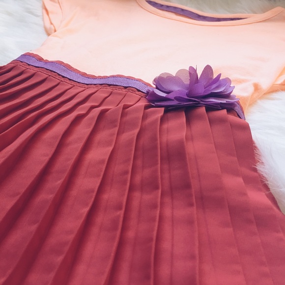 Cherokee • Sweet Dress - Picture 3 of 3