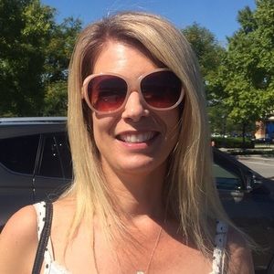Meet your Posher, Christy