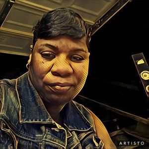 Meet your Posher, Kim