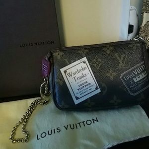 Lv wristlet limited edition