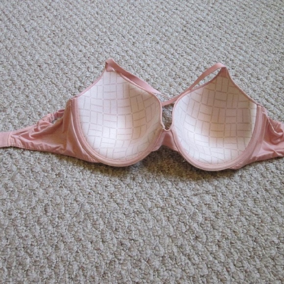 *Donated* Victoria's Secret Uplift Semi Demi Bra