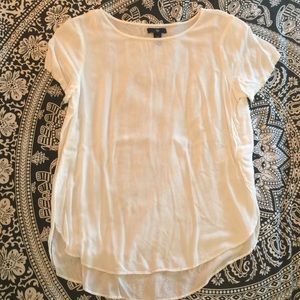 White Gap T-shirt