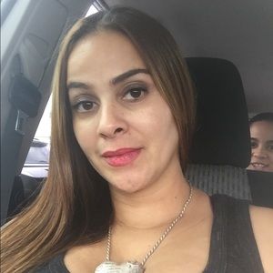 Meet your Posher, Vivi