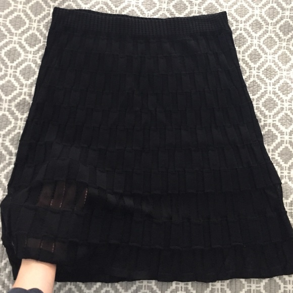 Black knit knee high Missoni skirt