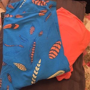 LuLaRoe TC leggings.