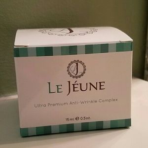 Le J'eune Anti wrinkle cream SOLD