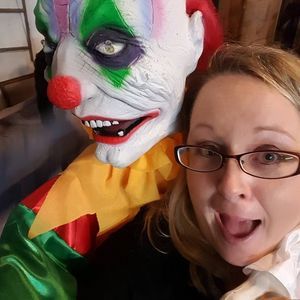 Meet your Posher, Cortney