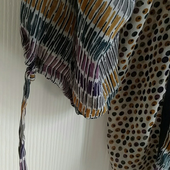 ZARA Patterned Blouse - Picture 3 of 4