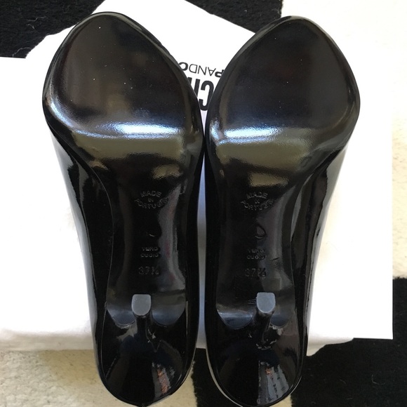 NIB Moschino black patent peep toe pumps - Picture 4 of 4