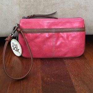 The Sak Iris Large Wristlet, Strawberry color
