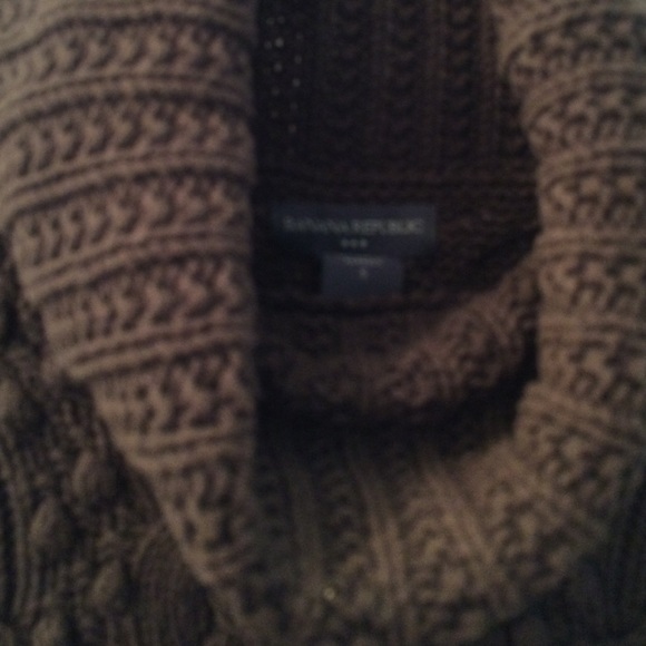 Sweater - Picture 2 of 4