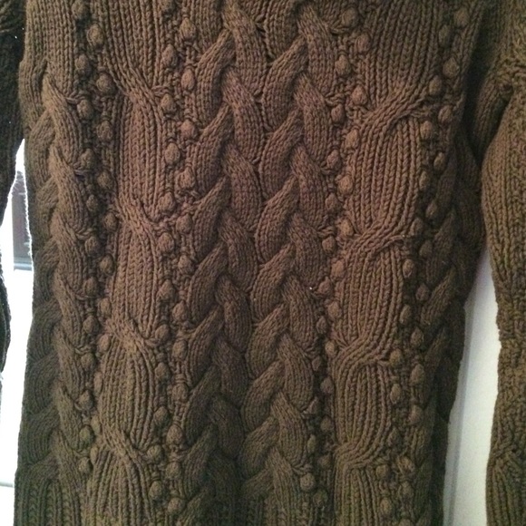 Sweater - Picture 4 of 4