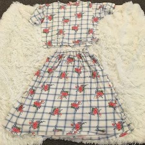 Skirt and shirt flower patterned set