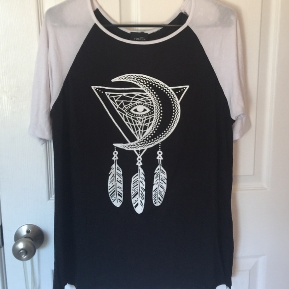 Black and white tee
