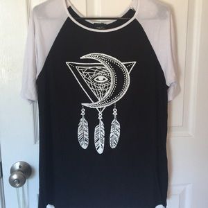 Black and white tee