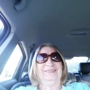 Meet your Posher, Sharon