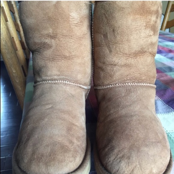 REAL AUTHENTIC AUSTRALIAN SHEEP SKIN UGGS